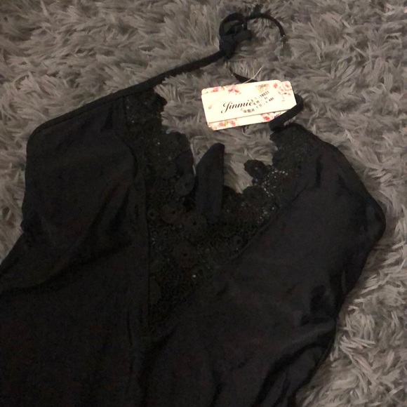 Bikini - Picture 2 of 4